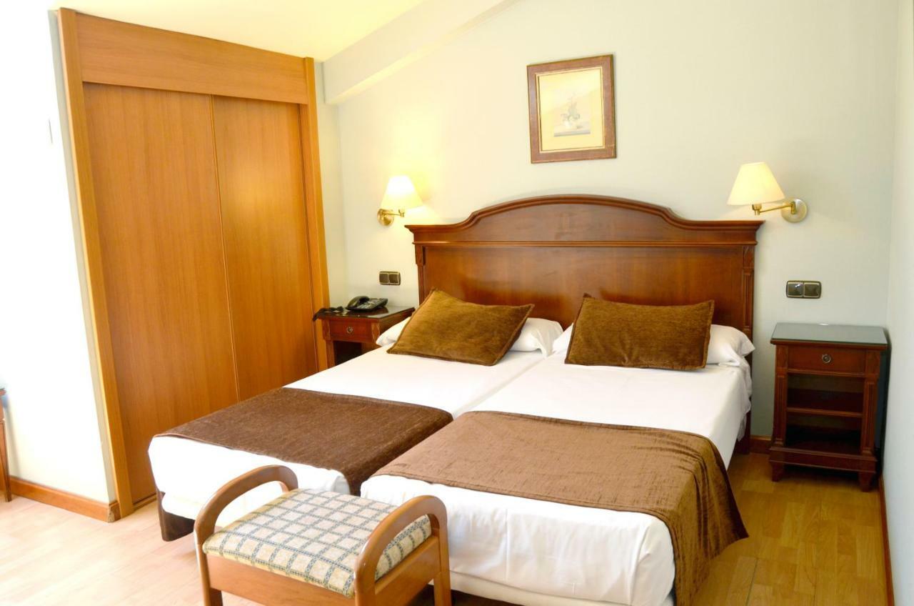 Twin Room Mansard,1177840669:JPEG